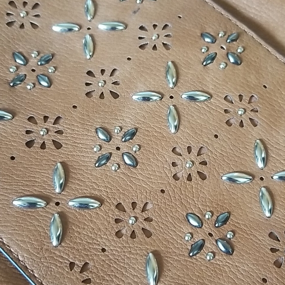 Carlos Santana veagan Leather clutch - Picture 3 of 11